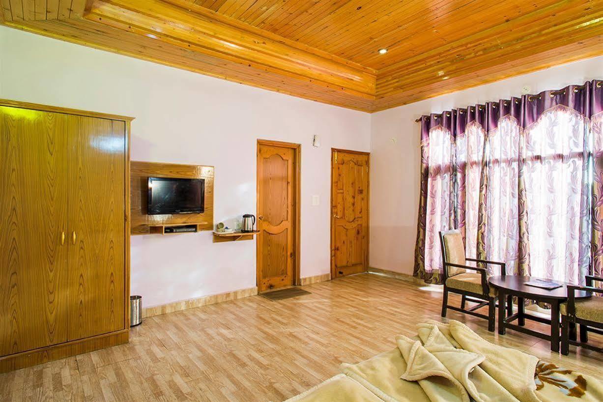 Village Live In Resort Chail ภายนอก รูปภาพ