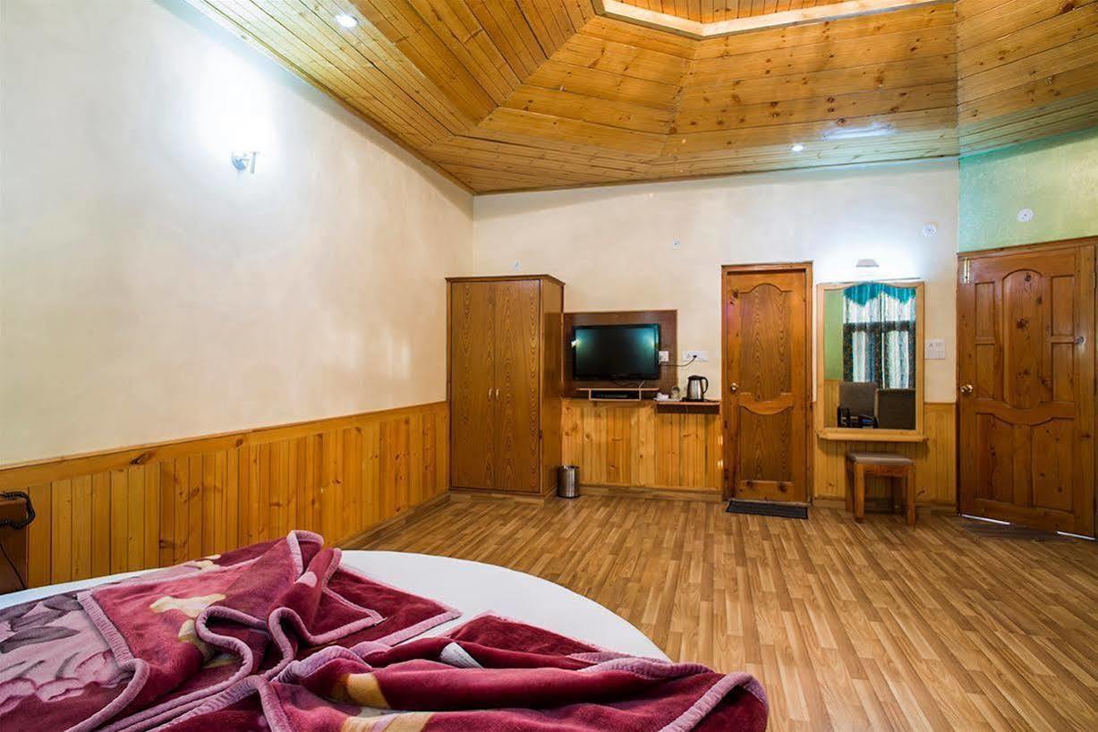 Village Live In Resort Chail ภายนอก รูปภาพ